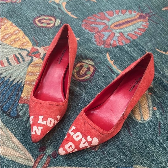 Farylrobin Shoes - Vintage 90s Y2K Faryl Robin red LOVE T shirt material kitten heels 8